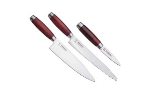 Classic 1891 Set of Three includes a Chef, Bread, and Paring knife.