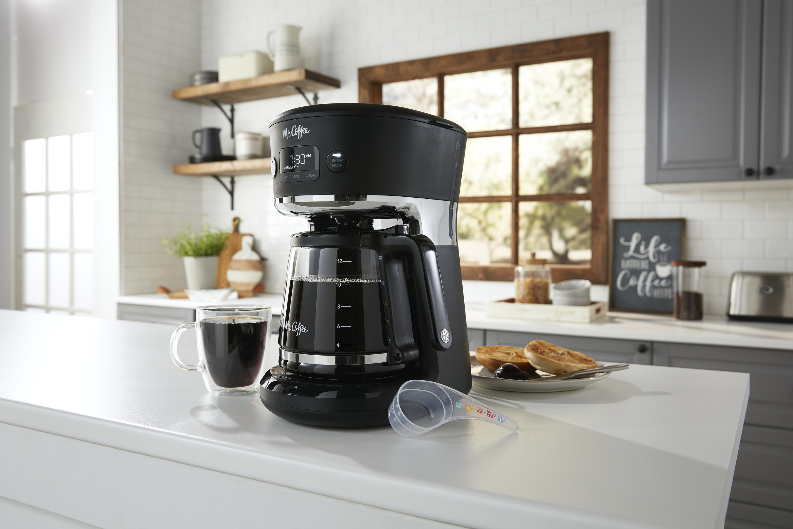 https://www.kitchenwarenews.com/wp-content/uploads/2019/04/Mr_Coffee_Easy_Measure-1.jpg